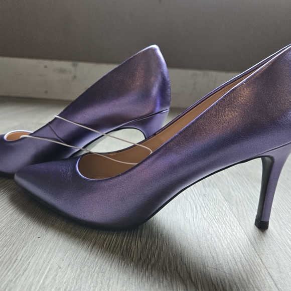 New Metalic Purple Heels size 8.5 A New Day Faux Leather - Picture 4 of 10